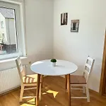 8 Einzelbetten I 6 Schlafzimmer I 2 Sep Ebenen I 2 Baeder, 2 Sep Wc I Messe, A81 I Monteure, Teams * Böblingen