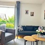 Apartmán 8 Einzelbetten I 6 Schlafzimmer I 2 Sep Ebenen I 2 Baeder, 2 Sep Wc I Messe, A81 I Monteure, Teams *