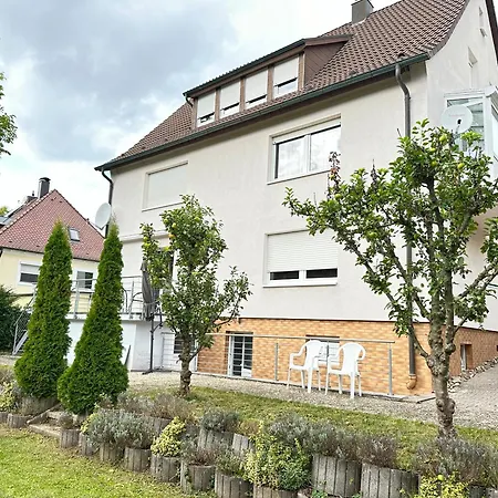 Apartamento 8 Einzelbetten I 6 Schlafzimmer I 2 Sep Ebenen I 2 Baeder, 2 Sep Wc I Messe, A81 I Monteure, Teams Böblingen