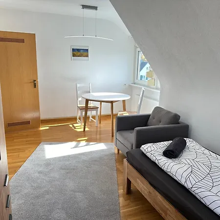 8 Einzelbetten I 6 Schlafzimmer I 2 Sep Ebenen I 2 Baeder, 2 Sep Wc I Messe, A81 I Monteure, Teams Böblingen