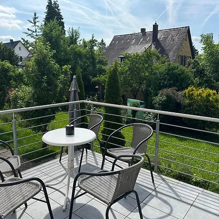 W24 I Mehrzimmer-wohnung In Mit 6 Schlafzimmern & 8 Einzelbetten I Terrasse I 2 Ebenen I Naehe Messe & A81