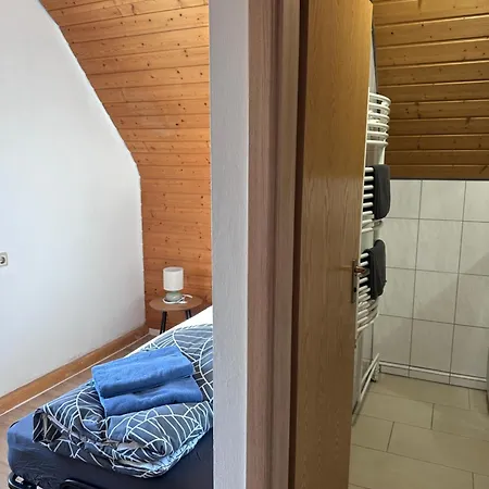 8 Einzelbetten I 6 Schlafzimmer I 2 Sep Ebenen I 2 Baeder, 2 Sep Wc I Messe, A81 I Monteure, Teams * Böblingen